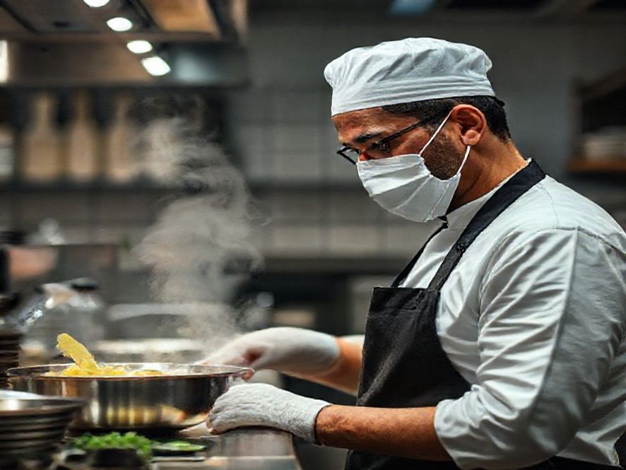 Ficha técnica x segurança: como padronizar preparo e cocção