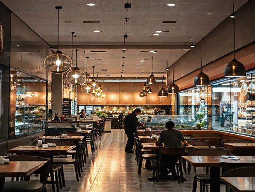 Pontos fortes e fracos de abrir restaurante em shopping