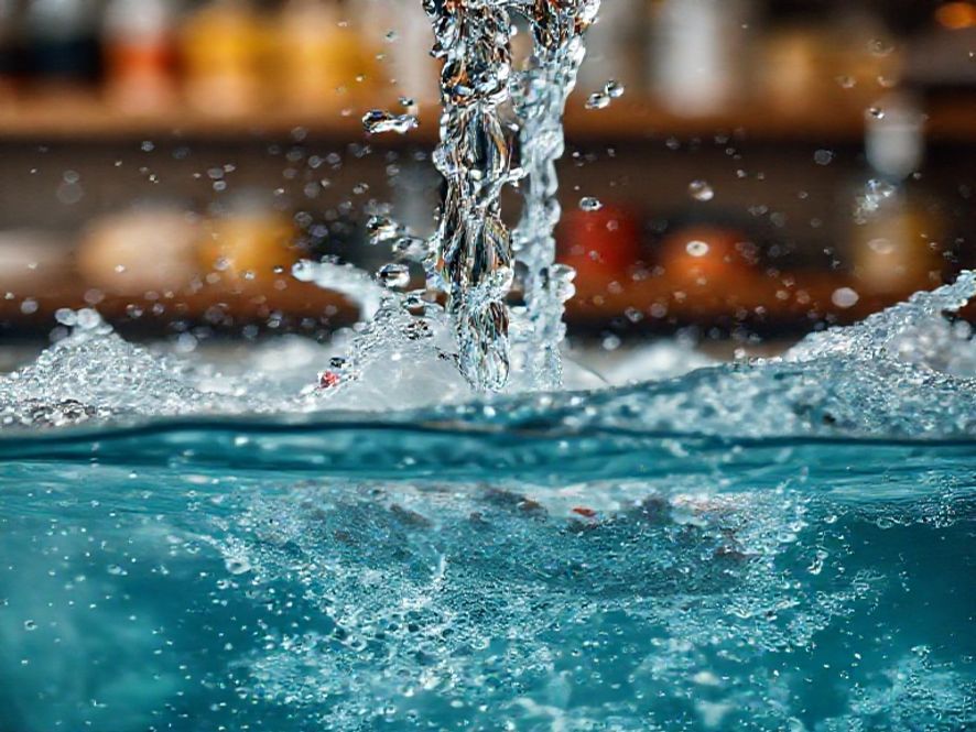 Uso consciente de água na pré-lavagem de louças